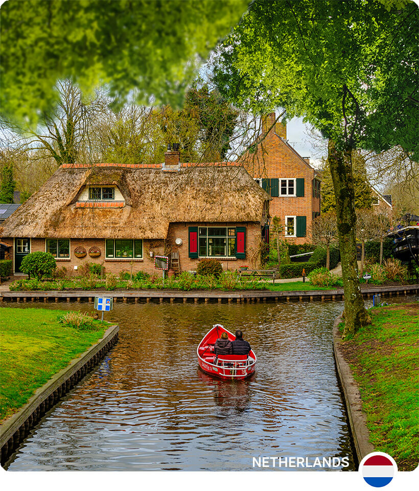 Giethoorn, Netherlands: Travel Guide to the Village Without Roads